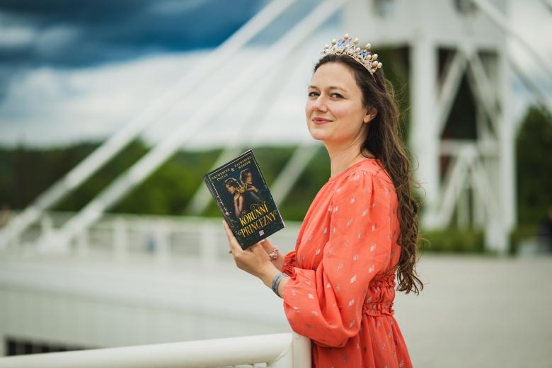 „Na první knížce jsem pracovala pět let, a když byla hotová, nikdo o ni nestál,“ říká americká spisovatelka Katherine Webber, která je dnes úspěšnou young adult autorkou