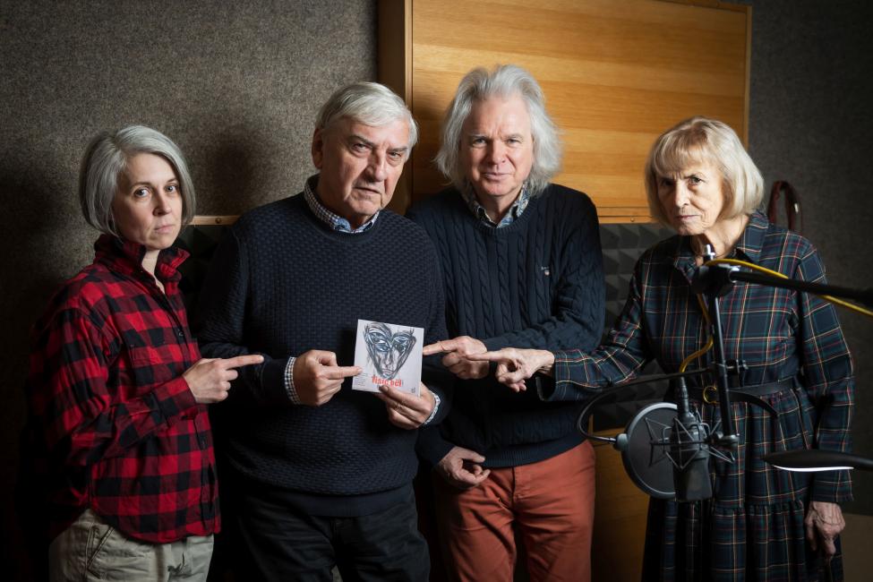 Miroslav Donutil čte Tisíc očí a říká: Byla to výzva!