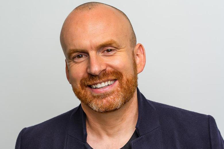 Matt Haig je autor knihy Půlnoční knihovna, které se na celém světě prodalo více než 9 milionů. Proč byste si měli přečíst jeho novinku Život k nevíře?