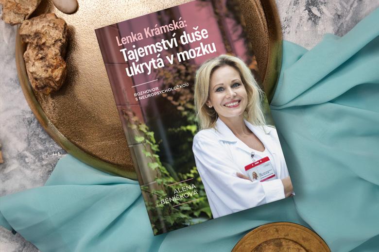 Neuropsycholožka Lenka Krámská: „S jistou pravidelností mě nepřestávají inspirovat příběhy mých pacientů. Rostu a učím se s nimi.“ Svou fascinující profesní cestu rozebírá v knižním rozhovoru, který právě vychází