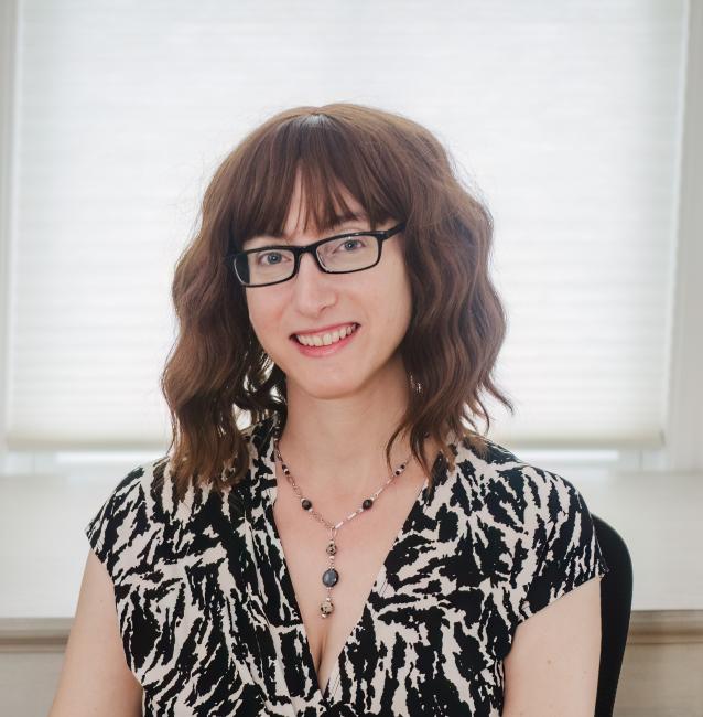 Z lékařky královnou thrillerů: Jak Freida McFadden dobyla svět i filmová plátna