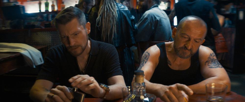 Hlavním hrdinou filmu Říkají mi Lars je drsný soukromý detektiv v podání Martina Hofmanna