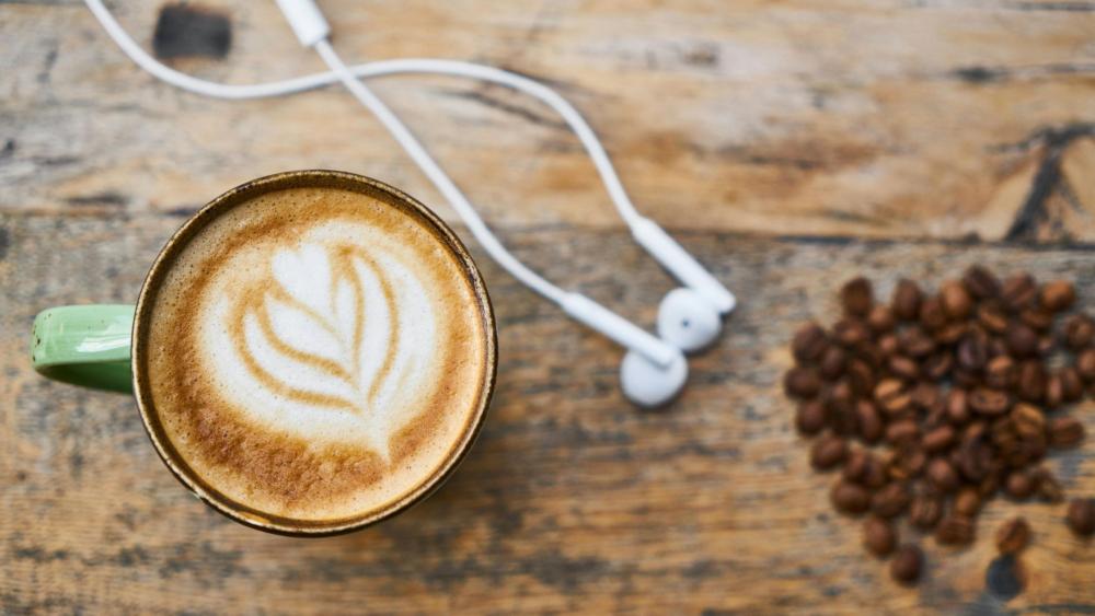 Robokat, Poirot i Hyperion: Audioknihy, které potěší vaše uši