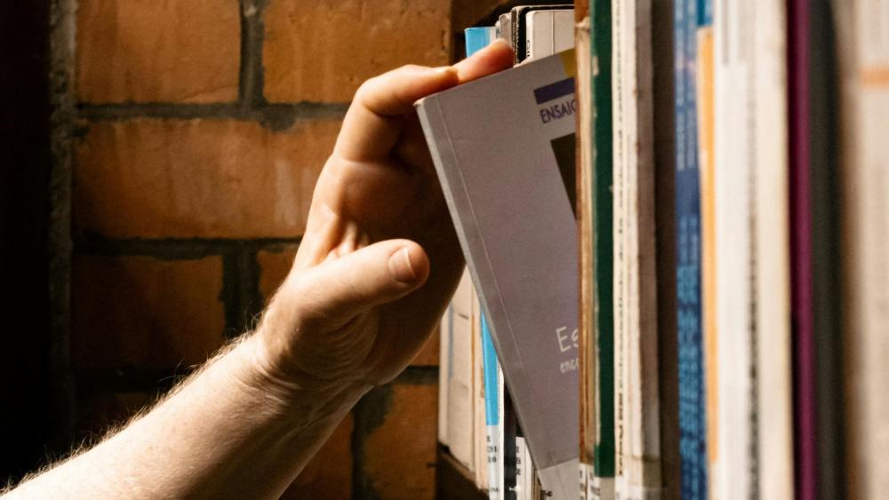 Ryan Gosling zachraňuje lidstvo? Kniha Spasitel vás zničí i dojme